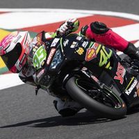 Scott Deroue gana en Portimao y recupera el liderato de Supersport 300 gracias a la caída de Ana Carrasco