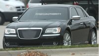Chrysler 300C 2012, fotos espía de una atrevida renovación