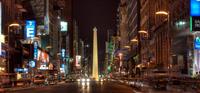 La calle Corrientes, la Buenos Aires que nunca duerme