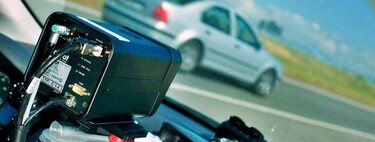 Radares móviles de la DGT, o el terror de no saber quién te hace la foto