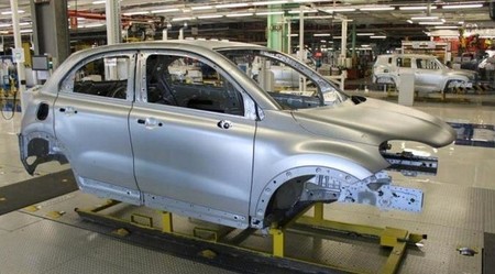 Por fin, el Fiat 500X en vídeo (aunque no se ve nada)