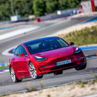 Elon Musk se ha propuesto romper personalmente los cuellos de botella para que Tesla deje de perder dinero