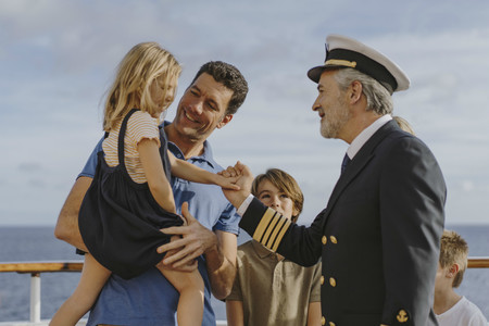 Cuatro padres nos explican por qué un crucero resultó un viaje muy educativo para sus hijos