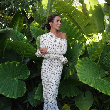 Cinco preciosos vestidos de Zara y Mango que coronan al estampado de lunares como el rey de la primavera (y el verano) 2026