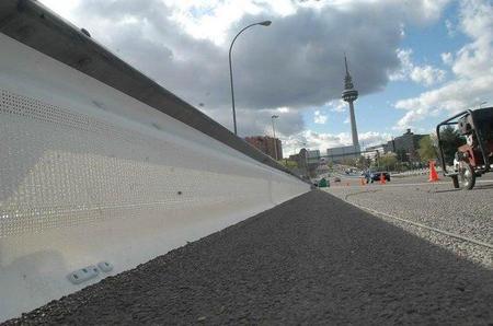 Madrid tendrá todas sus carreteras protegidas para los motoristas