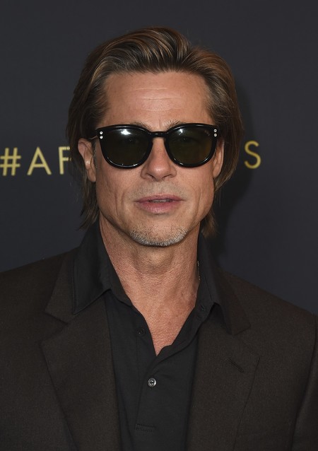 Brad Pitt y Kit Harington destacan por su estilo en la alfombra roja de los premios AFI de Los Ángeles