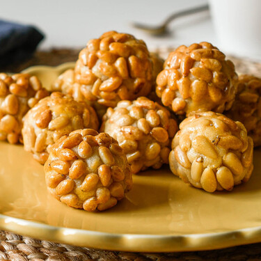 Receta de panellets con patata, para celebrar Todos los Santos como mandan las tradiciones