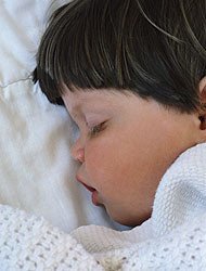 La apnea infantil puede producir daños neurológicos