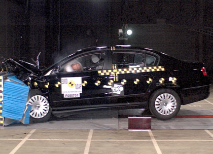 Volkswagen Passat - EuroNCAP