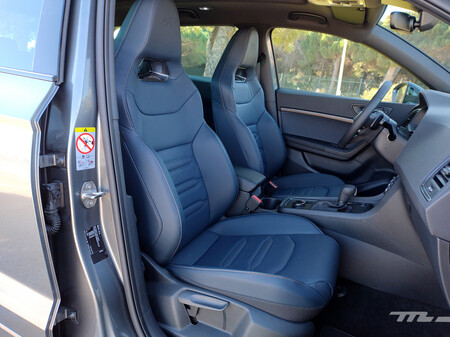 Cupra Ateca 190 CV asientos delanteros