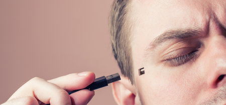 Si pudiera trasladar mi cerebro a un USB, ¿seguiría siendo yo?  
