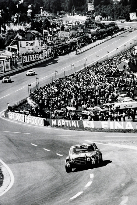 Mercedes 300 SEL 6.8 AMG