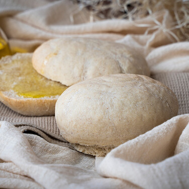 Cómo hacer molletes de Antequera, la receta fácil del clásico bollo de pan andaluz
