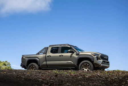 Toyota Tacoma 2024 4
