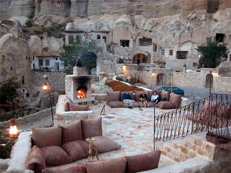 Capadocia: un hotel excavado en la piedra