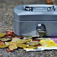 La cuota de autónomos viene con doble sorpresa en noviembre: se empezarán a aplicar la subida de enero de forma retroactiva y se cobrará la moratoria por la covid-19