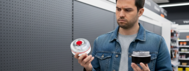 Ya hay falsificaciones de balizas V16 por menos de 20 euros. Aprender a diferenciarlas de las homologadas es clave para evitar la multa