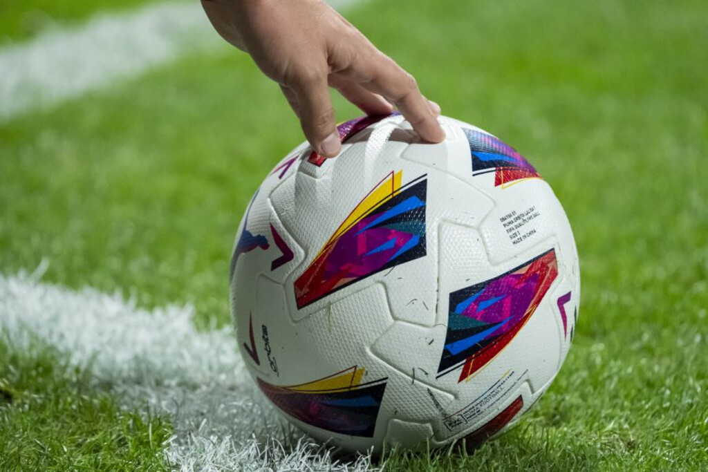 Cuáles son todos los canales de la TDT en los que podrás ver fútbol gratis esta temporada en tu Xiaomi TV