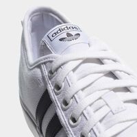 El outlet de Adidas liquida las zapatillas retro más versátiles y frescas, con las que no echarás de menos las Converse