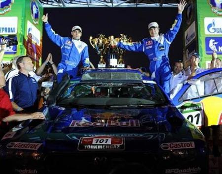 Carlos Sainz gana el Rally Ruta de la Seda