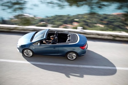 Opel Cabrio 2013, vista dinámica