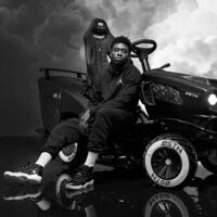 Mansory homenajea las zapatillas Air Jordan con un cortacésped único, y parece raro pero tiene un porqué