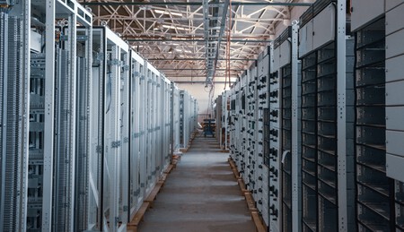 Rusia tiene graves problemas de almacenamiento tecnológico tras la huida de Google y Microsoft: cuenta atrás para que la nube les falle