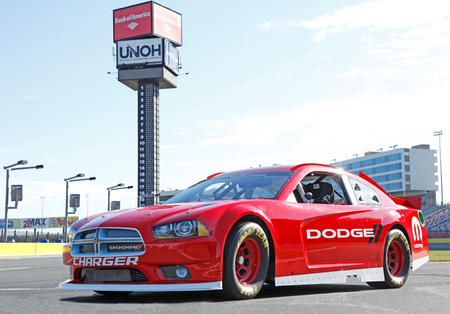 Dodge presenta su Charger para la temporada 2013
