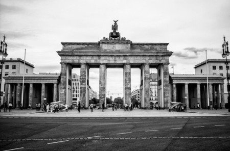 Alemania estudia equipar a su policía con un "Shazam nazi" para detectar actividades xenófobas