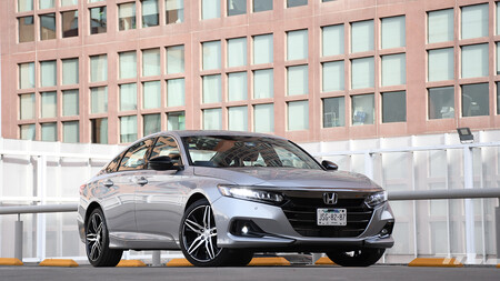 Honda Accord 2021, a prueba: un sedán icónico que entiende de dinamismo y tecnología
