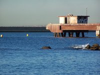 Un contacto en cada puerto