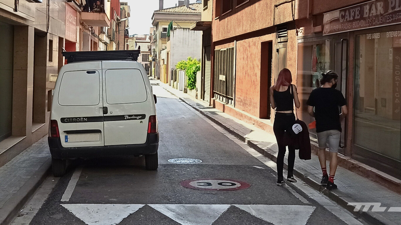 Con la velocidad limitada a 30 km/h en vías urbanas no debería cambiar nada... salvo que TODO va a cambiar en las ciudades