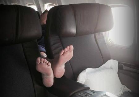 Quince terribles pasajeros de avión con los que no te gustaría coincidir