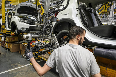 Los fabricantes de coches sugieren a la Comisión Europea retrasar los objetivos de emisiones por el coronavirus