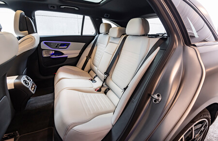 Mercedes C 300 de Estate asientos traseros