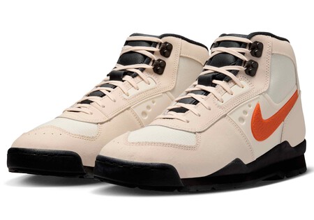 Estas Zapatillas De Nike Son Las Botas De Senderismo Mas Molonas Que Vas A Querer Llevar Para Pisar Las Hojas De Otono