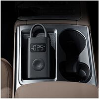 Chollo en Amazon con la bomba de aire Xiaomi Mijia 1S: hincha desde balones a neumáticos de coche por menos de 50 euros 