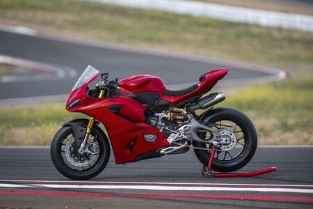 Ducati Panigale V2 S 2025 Prueba 001