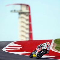 Niccolò Antonelli vence al diluvio de Austin y consigue la pole de Moto3 ante un crecido Raúl Fernández