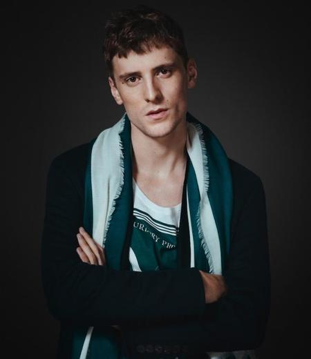 Burberry presenta una colección cápsula para Barneys con espíritu innovador