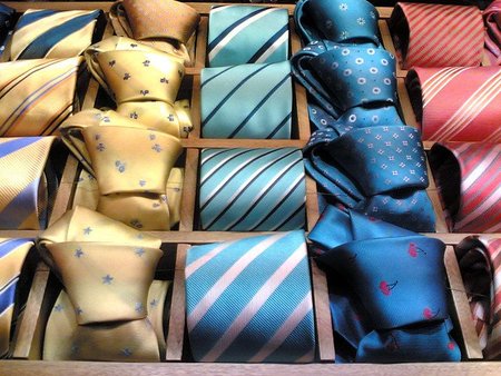 ¿Con corbata o sin corbata?