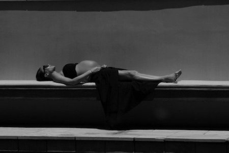 Victoria Beckham: sólo ella puede poner la barriga al sol con tanto glamour