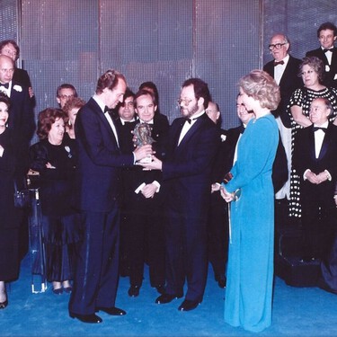 Los premios Goya cumplen 40 años: si las galas ahora te parecen aburridas, la primera ya fue soporífera 