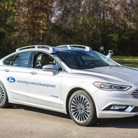 Ford lo ha conseguido: su nuevo coche autónomo ya no parece un coche autónomo