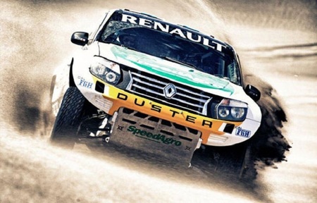Curiosidades en competición. El Dacia Duster también se atreve con la arena del desierto