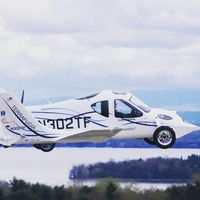 El coche volador de Terrafugia ya se puede reservar, y su precio será más de avioneta que de automóvil