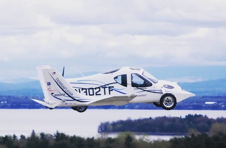 El coche volador de Terrafugia ya se puede reservar, y su precio será más de avioneta que de automóvil