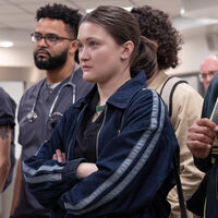 'The Pitt' es la mejor serie dramática en los Emmy 2025 y gana por la mínima a 'Separación'