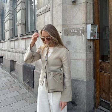 Nike arrasa con las nuevas zapatillas: color chocolate, van con todo y parecen de lujo