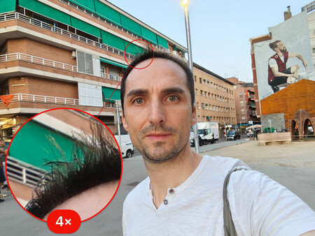 Foto con la cámara frontal. El modo retrato está bien conseguido, los ajustes por defecto respetan las imperfecciones del rostro y los tonos suelen ser adecuados. Pierde algo de nitidez
